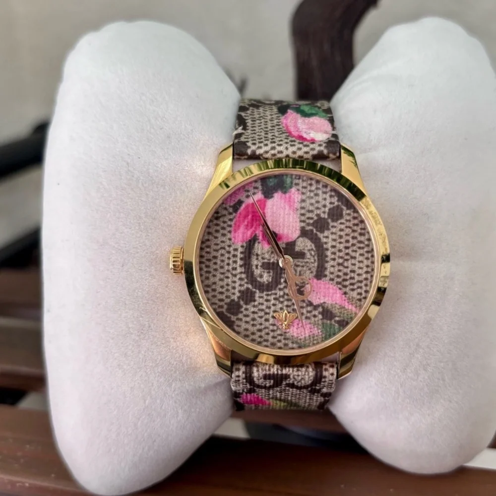 Gucci floral Watch - Picture 2 of 3